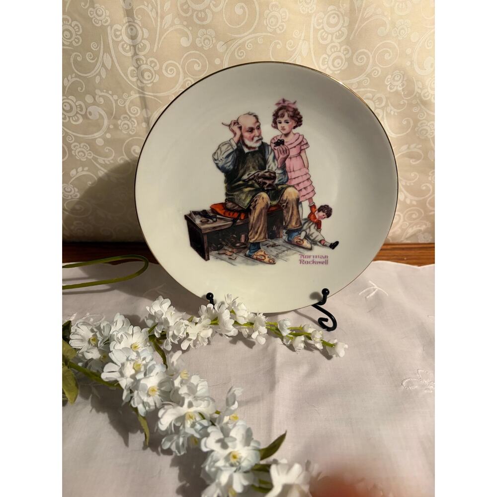 Vintage Norman Rockwell Collector Plate “The Cobbler”‎